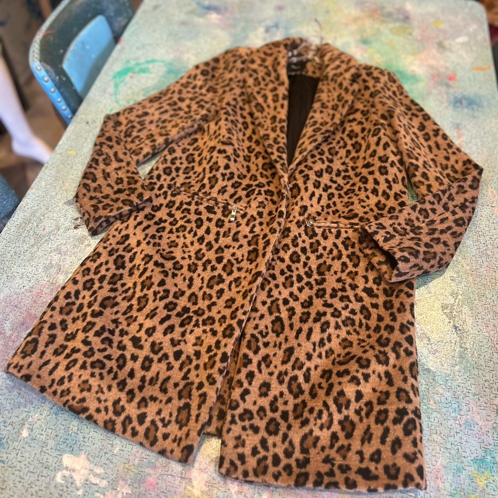 Leopard Coat - Picture 2 of 8